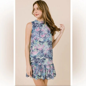 NWT LaRoque Libba Dress in beautiful Waterlilly color Women’s Size Large Tie